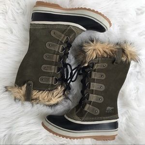 Sorel Joan of Arctic Boots - Olive
